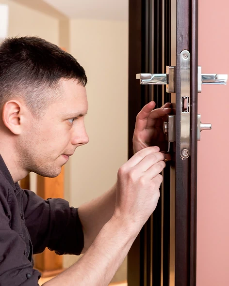 : Professional Locksmith For Commercial And Residential Locksmith Services in Kendall