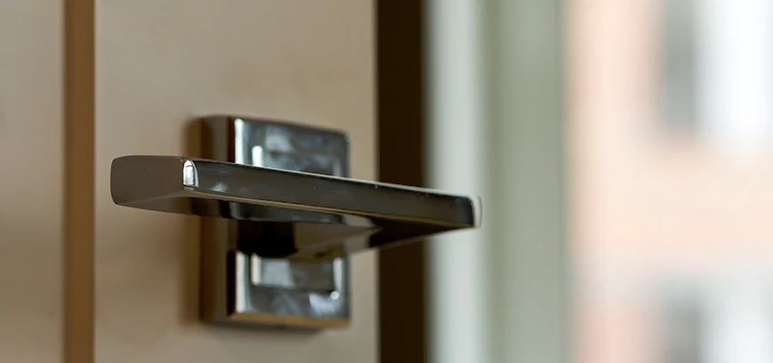 Door Lever Knob Repair in Kendall, Florida