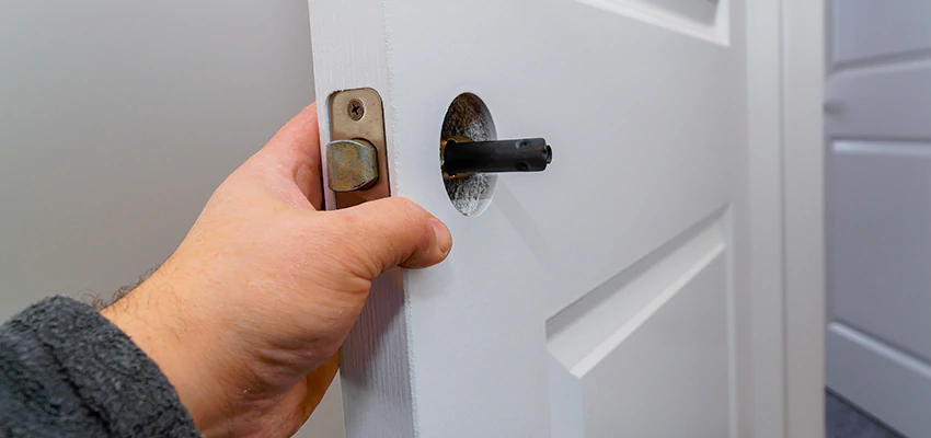 Nighttime Locksmith For Lock Repair in Kendall, FL