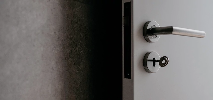 Front Door Handle Repair And Installation in Kendall, FL