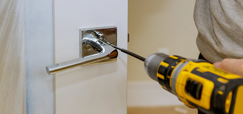 After-hours Locksmith  For Lock Troubleshooting in Kendall, Florida